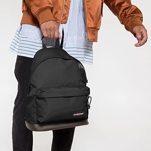 Sac à dos EASTPAK Wyoming noir 24L porté main