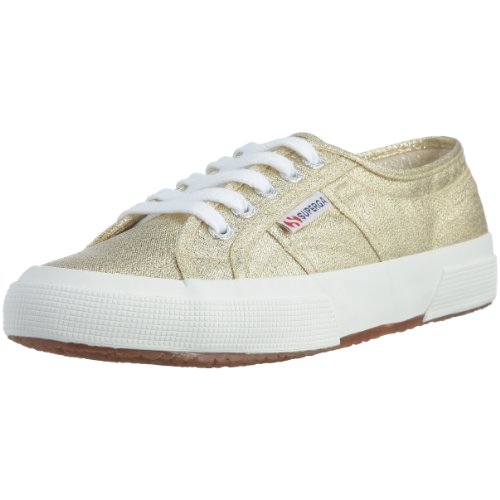 Baskets en toile dorée casual et chic  Superga avec plate forme