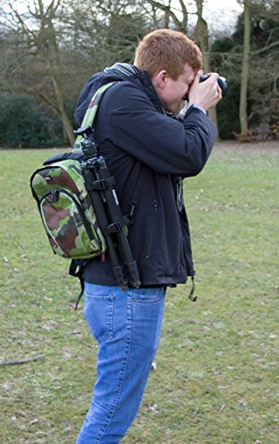 Joli style masculin pour ce sac à dos photo imprimé camouflage avec capuche anti pluie