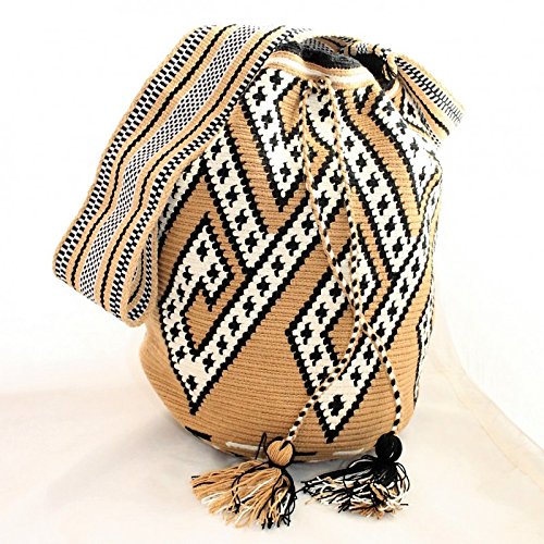 Sac colombien Wayuu fait main aux motifs tribaux ,beige