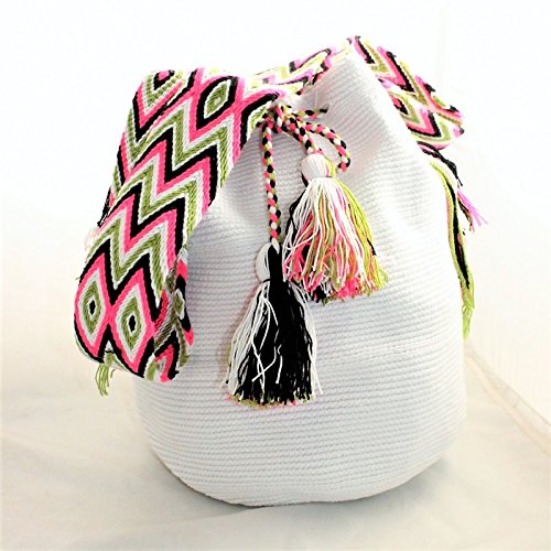 Sac colombien Wayuu fait main aux motifs tribaux, tendance et coloré