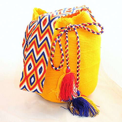 Sac colombien Wayuu fait main aux motifs tribaux, et coloréune