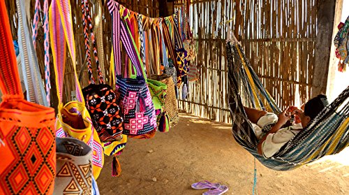 Sacs colombiens Wayuu faits mains aux motifs tribaux ultra colorés
