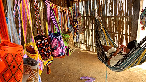 Sacs colombiens Wayuu faits mains aux motifs tribaux ultra colorés