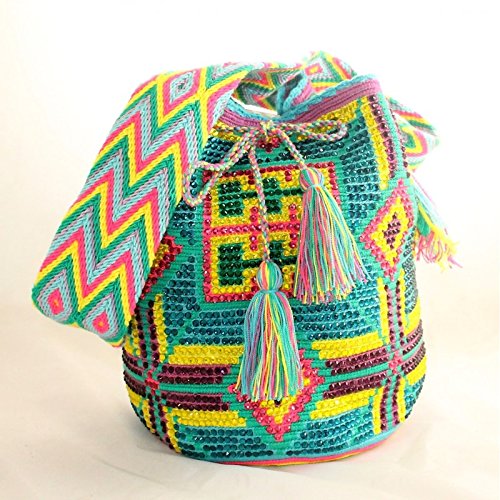 Sac colombien Wayuu fait main aux motifs tribaux, vert et coloré