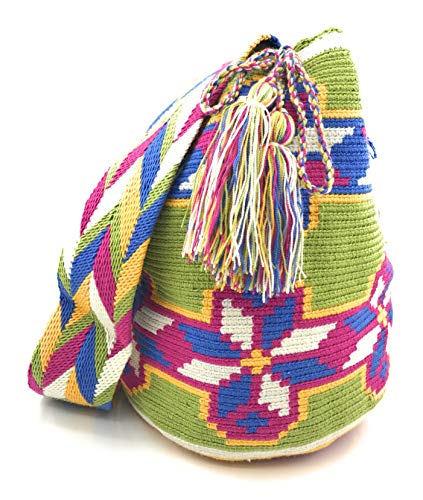 Sac Wayuu badouilière fait main avec motifs tribaux vert