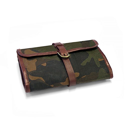 La trousse de toilette homme en toile camouflage Drakensberg et en cuir pleine fleur qui peut être suspendue